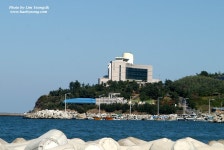 해병닷컴 - 도구해안에서 보이는 청룡회관