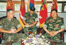 해병닷컴 - 한미연합사령관,연합해병대사령부 참모장방문
