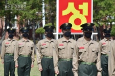 해병닷컴 - 해병대 신병 1267기 수료식 날아라마린보이 사진
