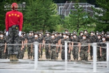 해병닷컴 - 해병대 신병 1271기 2교육대 2주차 - 입소식 및 제식훈련