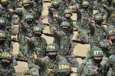 해병닷컴 - 해병대 해병대 신병 1279기 1·2교육대 극기주 훈련모음