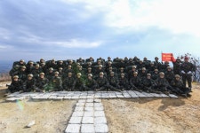 해병닷컴 - 해병대 신병 1275기 2교육대 천자봉 정복 소대별 사진