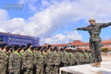 해병닷컴 - 해병대 신병 1315기 1교육대 1주차 - 생활화교육 및 제식훈련