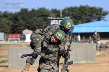 해병닷컴 - 해병대 신병 1287기 2교육대 극기주 각개전투훈련