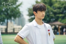 A Moment at Eighteen (열여덟의 순간) Korean  - Drama - Picture @ HanCinema :: The Korean Movie and Drama Database A Moment at... 