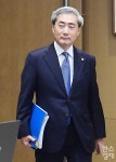 신현송 총재 첫 금통위, 기준금리 연 2.5%로 8회 연속 동결