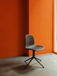NORMANN COPENHAGEN 노만코펜하겐 Form Swivel 4L 의자 블랙 - Synergy 16 NC1400967-LDS16 | 회전 의자 - 해브어 NORMANN COPENHAGEN... 