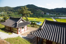 문화재이미지 | 내삼문에서 내려다 본 창강서원 내삼문에서 내려다 본 창강서원