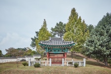 문화재이미지 | 문화재자료 제25호_김정선생묘소일원_정려문정면 문화재자료 제25호_김정선생묘소일원_정려문정면