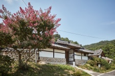 문화재이미지 | 문화재자료 제37호_관동묘려_측면02 문화재자료 제37호_관동묘려_측면02