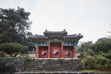 문화재이미지 | 문화재자료 제297호_전씨시조단소및재실_충의문 정면 문화재자료 제297호_전씨시조단소및재실_충의문 정면