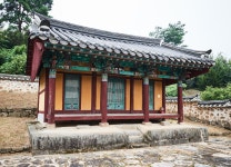 문화재이미지 | 문화재자료 16호_괴산 석보군묘각_측면 문화재자료 16호_괴산 석보군묘각_측면