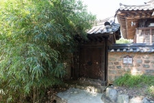 문화재이미지 | 진주 비봉루_입구 (촬영년도 : 2015년) 진주 비봉루_입구 (촬영년도 : 2015년)