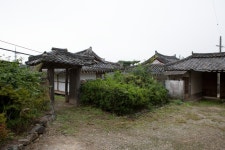 국가유산이미지 | 진주 이세후 종가_중문 (촬영년도 : 2015년) 진주 이세후 종가_중문 (촬영년도 : 2015년)