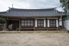 국가유산이미지 | 영천자천교회_신성학당 안채 (촬영년도 : 2015년) 영천자천교회_신성학당 안채 (촬영년도 : 2015년)