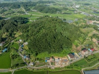 국가유산이미지 | 홍산태봉산성(항공사진)_태봉산 전경(항공) (촬영년도_2024년) 홍산태봉산성(항공사진)_태봉산 전경(항공) (촬영년도_2024년)