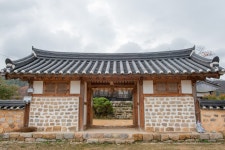 국가유산이미지 | 이우당종택_대문간채 (촬영년도 : 2015년) 이우당종택_대문간채 (촬영년도 : 2015년)