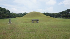 국가유산이미지 | 경주 오릉 정면 (고도보존육성과, 2017) 경주 오릉 정면 (고도보존육성과, 2017)