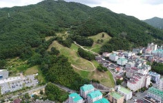 국가유산이미지 | 양산 북정리 고분군 원경 양산 북정리 고분군 원경
