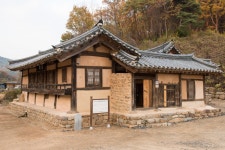 국가유산이미지 | 안동 예안이씨 근재재사_측면 (촬영년도 : 2015년) 안동 예안이씨 근재재사_측면 (촬영년도 : 2015년)