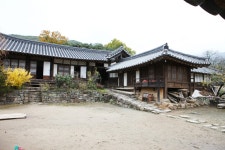 국가유산이미지 | 구례 운조루 고택_안채와 사랑채 전경 (촬영년도 : 2015년) 구례 운조루 고택_안채와 사랑채 전경 (촬영년도 : 2015년)