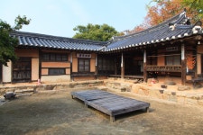 국가유산이미지 | 아산 외암마을_건재고택 안채 (촬영년도 : 2015년) 아산 외암마을_건재고택 안채 (촬영년도 : 2015년)
