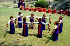 국가유산이미지 | 7759_아자형 대형 만들기_진주검무_국가유산청 7759_아자형 대형 만들기_진주검무_국가유산청