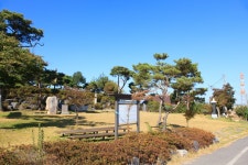 문화재이미지 | 안내판과 생가터 안내판과 생가터