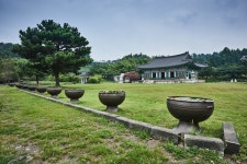 문화재이미지 | 시도기념물제13호_법화사지_대웅전우측1 시도기념물제13호_법화사지_대웅전우측1