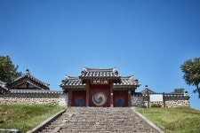 문화재이미지 | 시도기념물 제121호_금산향교_정면 시도기념물 제121호_금산향교_정면