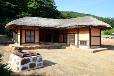 국가유산이미지 | 이건창 생가_안채 전경 이건창 생가_안채 전경