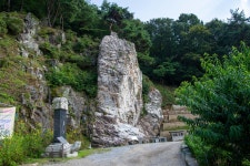 국가유산이미지 | 부여 저동리 쌀바위(사진)_쌀바위 (촬영년도_2024년) 부여 저동리 쌀바위(사진)_쌀바위 (촬영년도_2024년)