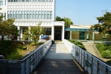 국가유산이미지 | 서울 구 경기고등학교_본관 뒤 구름다리 (촬영년도 : 2015년) 서울 구 경기고등학교_본관 뒤 구름다리 (촬영년도 : 2015년)