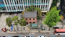 국가유산이미지 | 서울 남대문로 2층 한옥 상가(2023년 정기조사) 서울 남대문로 2층 한옥 상가(2023년 정기조사)