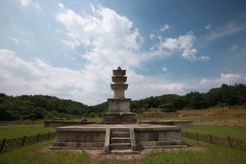 국가유산이미지 | 원주 거돈사지 삼층석탑 원주 거돈사지 삼층석탑