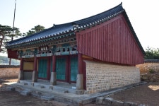 국가유산이미지 | 충렬사_측면 풍판 (촬영년도 : 2015년) 충렬사_측면 풍판 (촬영년도 : 2015년)