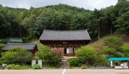 국가유산이미지 | 양산 신흥사 대광전_전경3 (촬영년도 : 2015년) 양산 신흥사 대광전_전경3 (촬영년도 : 2015년)