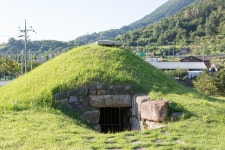 국가유산이미지 | 창녕 영산 석빙고_석계와 석빙고 (촬영년도 : 2015년) 창녕 영산 석빙고_석계와 석빙고 (촬영년도 : 2015년)