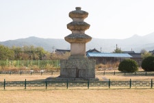 국가유산이미지 | 경주 남산동 동·서 삼층석탑_1 (촬영년도 : 2015년) 경주 남산동 동·서 삼층석탑_1 (촬영년도 : 2015년)