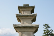 국가유산이미지 | 경주 마동 삼층석탑_2층 탑신석 및 옥개석_건축_2009년(출처 : 국립문화재연구소) 경주 마동 삼층석탑_2층 탑신석 및 옥개석... 