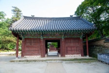 국가유산이미지 | 공주 마곡사 소조사천왕상(사진)_천왕문 (촬영년도_2024년) 공주 마곡사 소조사천왕상(사진)_천왕문 (촬영년도_2024년)