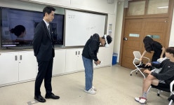 호남대학교 커뮤니티 HNU News 대학뉴스 항공서비스학과, 무주 설천고 ‘기내 화재 진압 VR 체험’ 