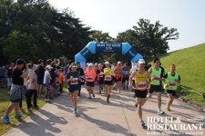 국내 메리어트 인터내셔널 14개 호텔, 자선 달리기 대회 ‘런 투 기브(Run to Give)’ 개최 [호텔앤레스토랑] 국내 메리어트 인터내셔널... 