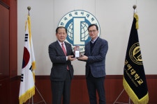 HUFS 한국외국어대학교