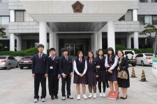 포토갤러리-영흥중학교 제193회 인천광역시의회 임시회 제2차 본회의 방청 내용 | 인천광역시의회 어린이 의회>함께해요