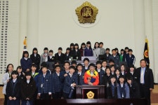 포토갤러리-화도진중학교 제200회 인천광역시의회 임시회 제1차 본회의 방청 내용 | 인천광역시의회 어린이 의회>함께해요