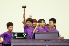 포토갤러리-의회 견학하는 장수초등학교 학생들 내용 | 인천광역시의회 어린이 의회>함께해요