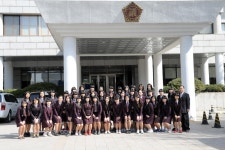 방청갤러리 -신명여자고등학교 제183회 인천광역시의회 임시회 방청 내용 | 인천광역시의회 메인>소통과 참여>방청 방청갤러리... 