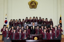 방청갤러리 -문일여자고등학교 제207회 인천광역시의회 임시회 제5차 본회의 방청 내용 | 인천광역시의회 메인>소통과 참여>방청 방청갤러리... 