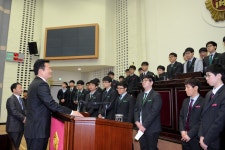 방청갤러리 -작전고등학교 제215회 인천광역시의회 임시회 제1차 본회의 방청 내용 | 인천광역시의회 메인>소통과 참여>방청 방청갤러리... 